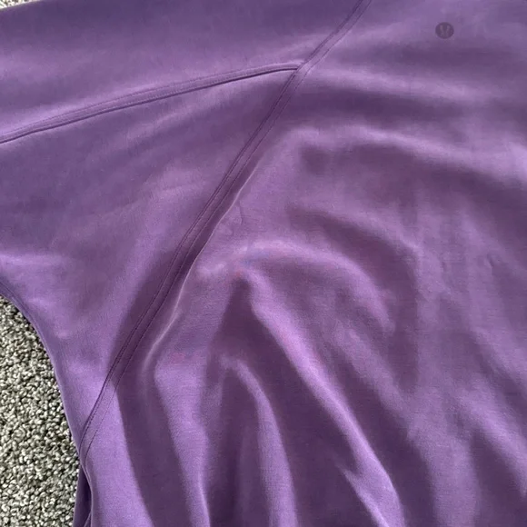 NWT Lululemon Brushed Softstreme Funnel-Neck Zip Up
Dramatic Magenta Size 6 - Picture 9 of 10